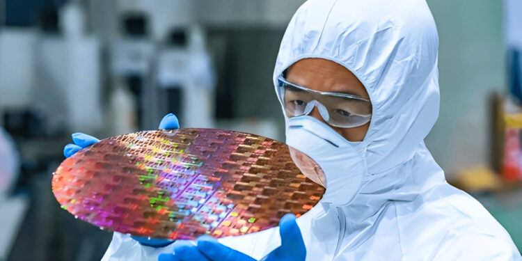 Gujarat Semiconductor Plants Near Full Production: India’s Chip Revolution