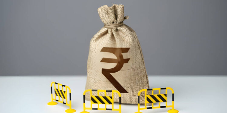 India’s Forex Reserves Plunge $6.9B: Biggest Fall in 12 Weeks