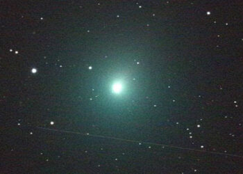 Mystery of 3I/ATLAS: The Interstellar Comet Without a Tail