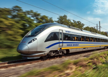 Modi Unveils Kerala-Karnataka’s Game-Changing High-Speed Vande Bharat Rail