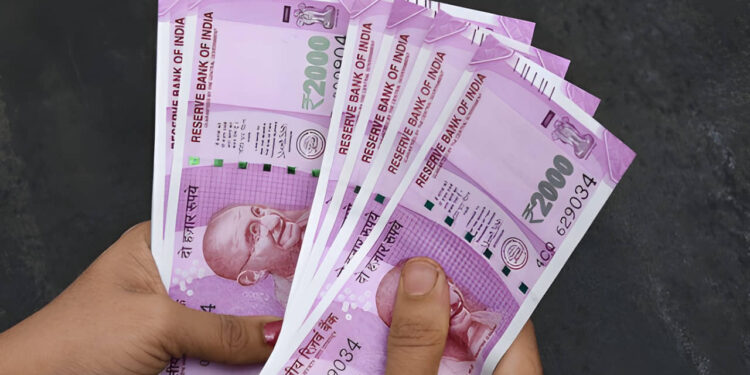 Rs 2000 Notes Worth $685M Still Circulate Two Years After Withdrawal: RBI Update